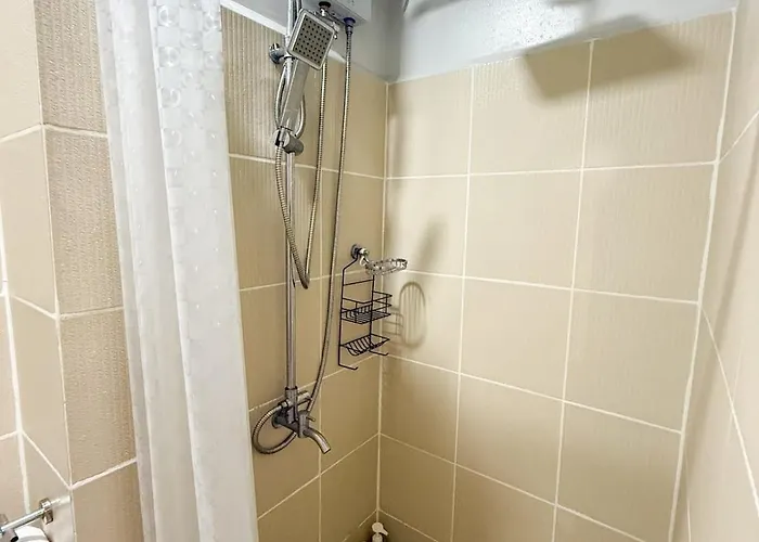 Spacious 1br Unit With Balcony Grass Residences Tower 5 Beside Sm North Apartamento *